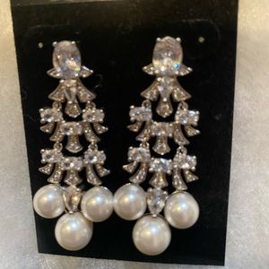 Wedding earrings